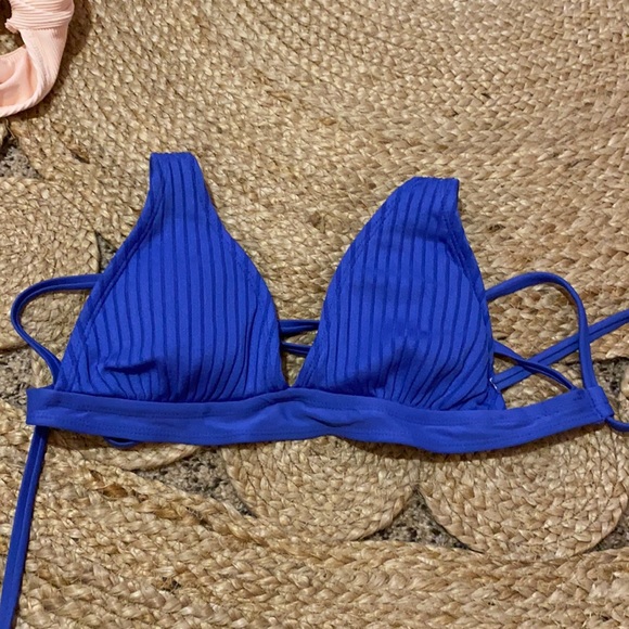 Xhilaration swim top, XS - Picture 1 of 2